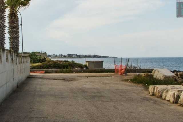 Il lungomare di Bari, 16 km di strada interrotti dalla foce di una lama: �Serve un ponte�